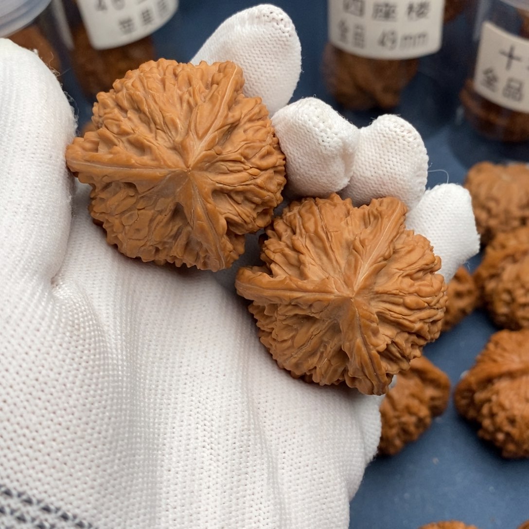文玩核桃把件全品三棱