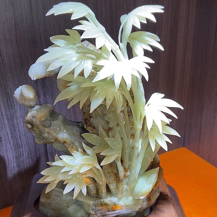 蛇纹石玉（覆膜）合金珠宝奇石