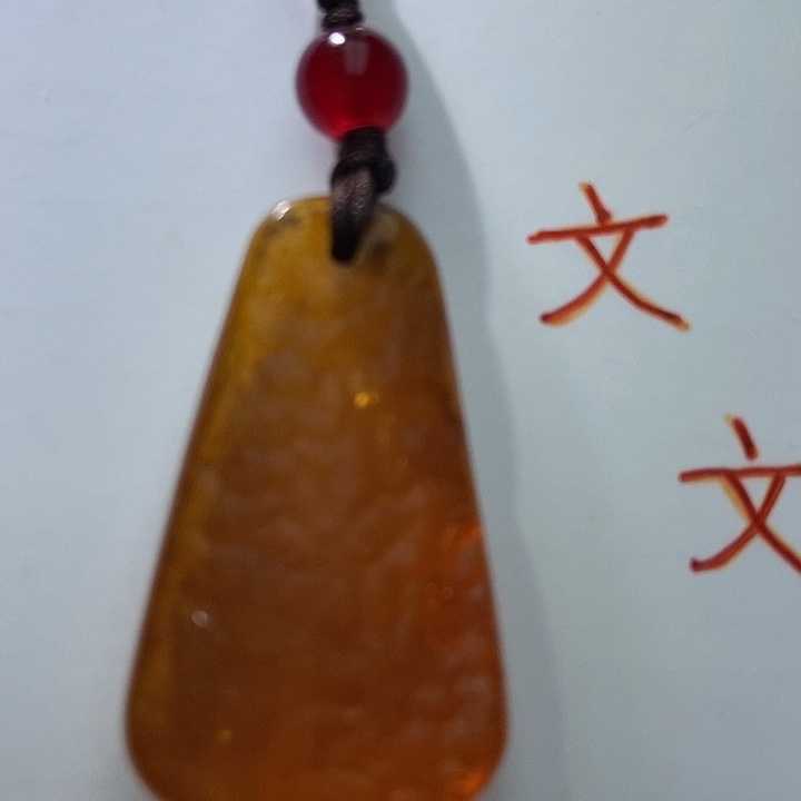 琥珀未镶嵌珠宝奇石1