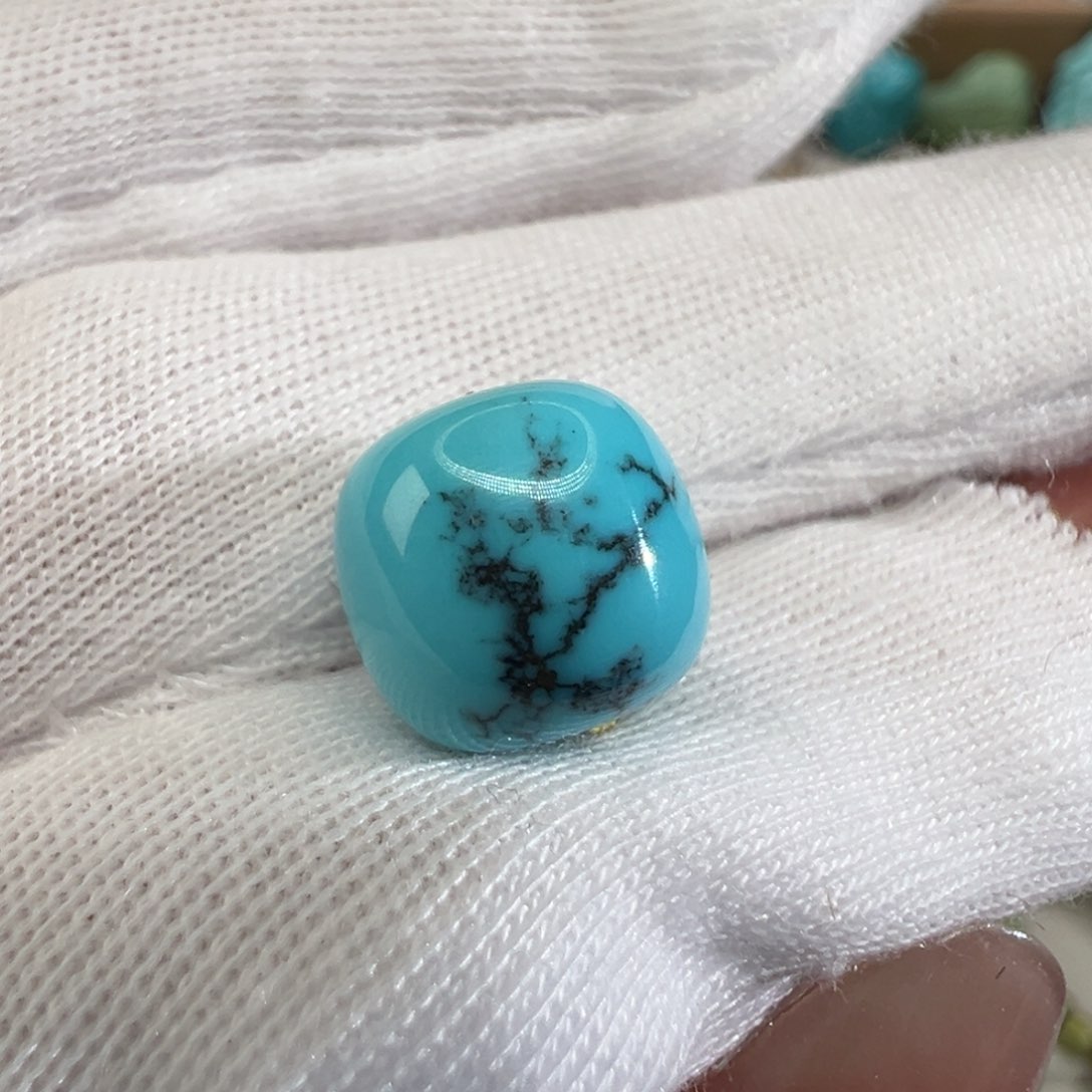 绿松石配饰未镶嵌