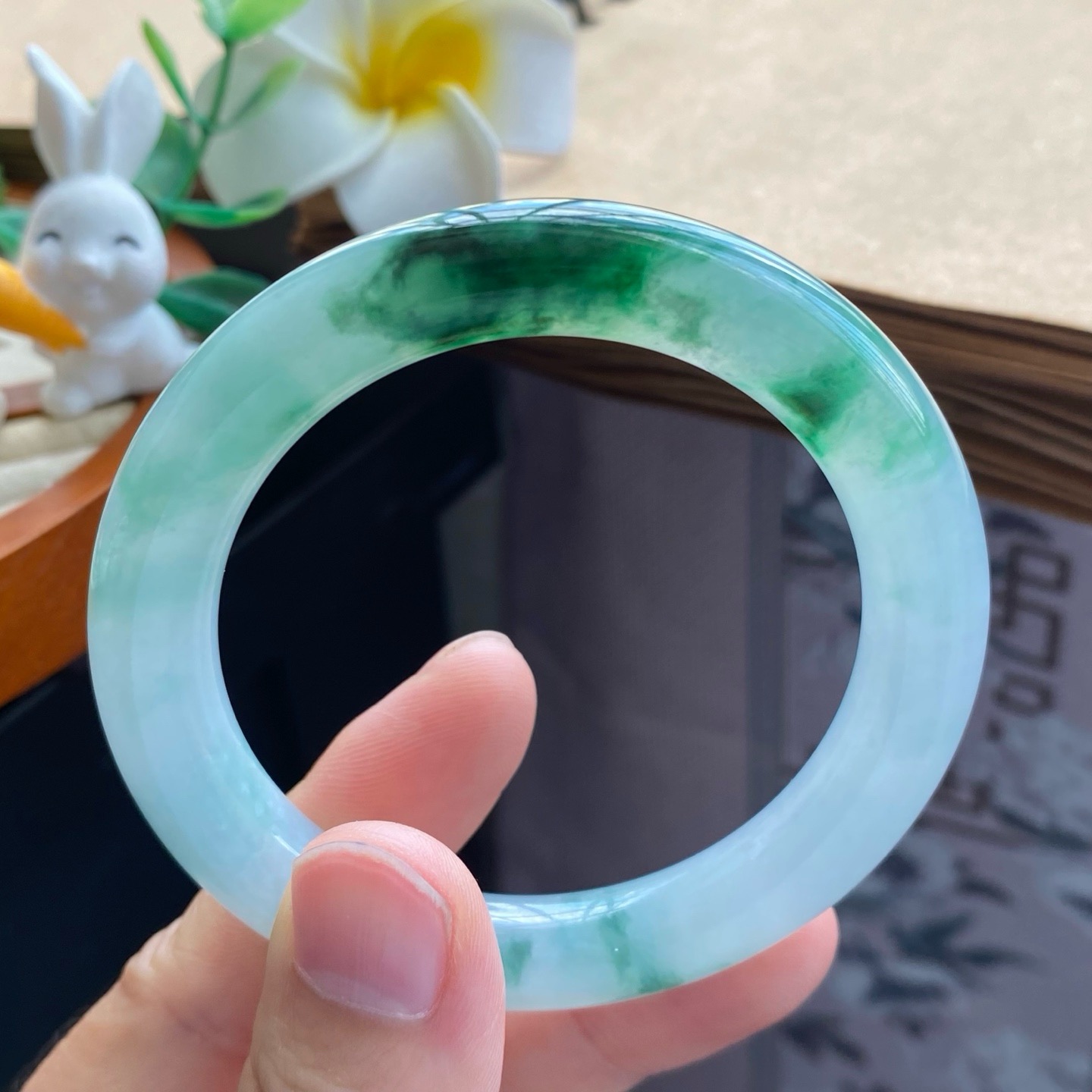 11.30批深绿飘花圆条11246号51.5-9.8-9.6深绿底色翡翠手镯