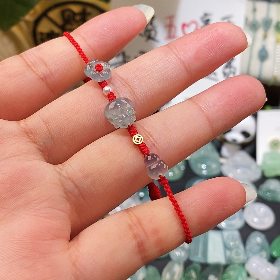 翡翠未镶嵌颈饰冰种红绳15可