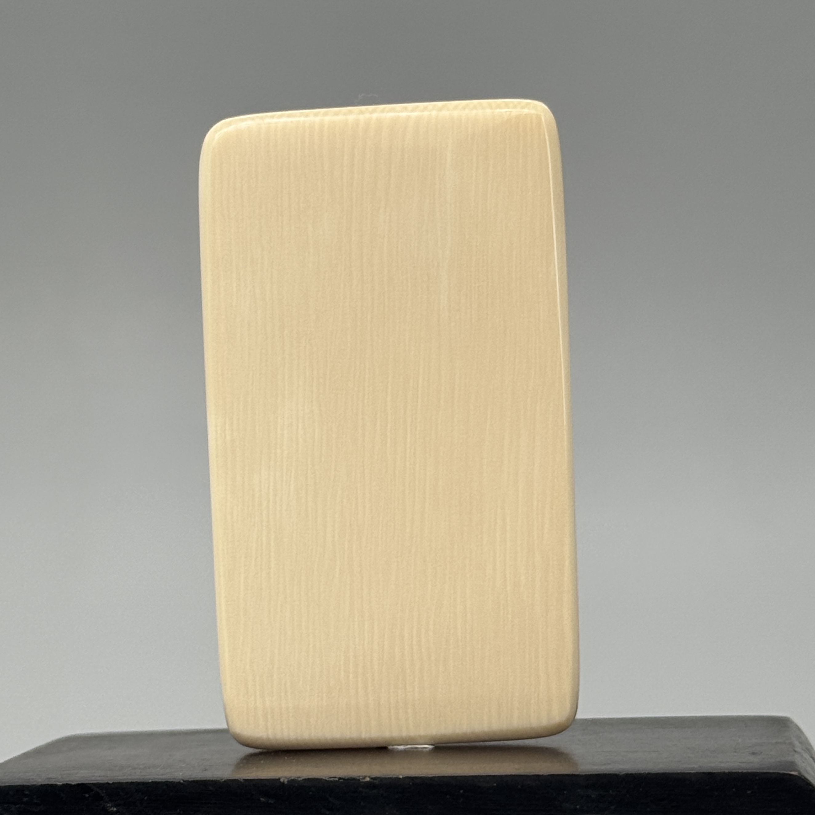 DEZHI/德志21g无事牌59*34*6mm天然猛犸牙默认打孔绑绳K427