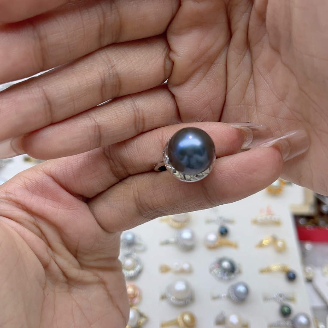 花***只淡水珍珠合金戒指