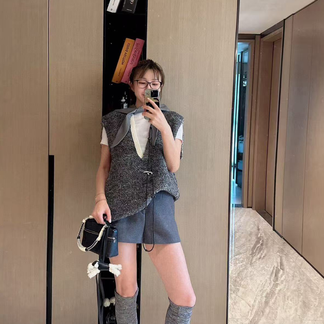 福利款 羊毛短裤