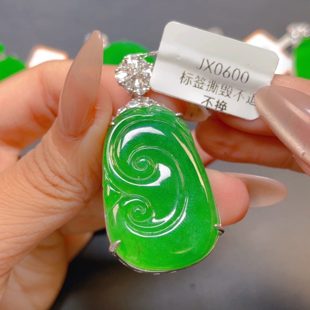 【闪购商品】颈饰银S925镶嵌翡翠朱*珠翡翠