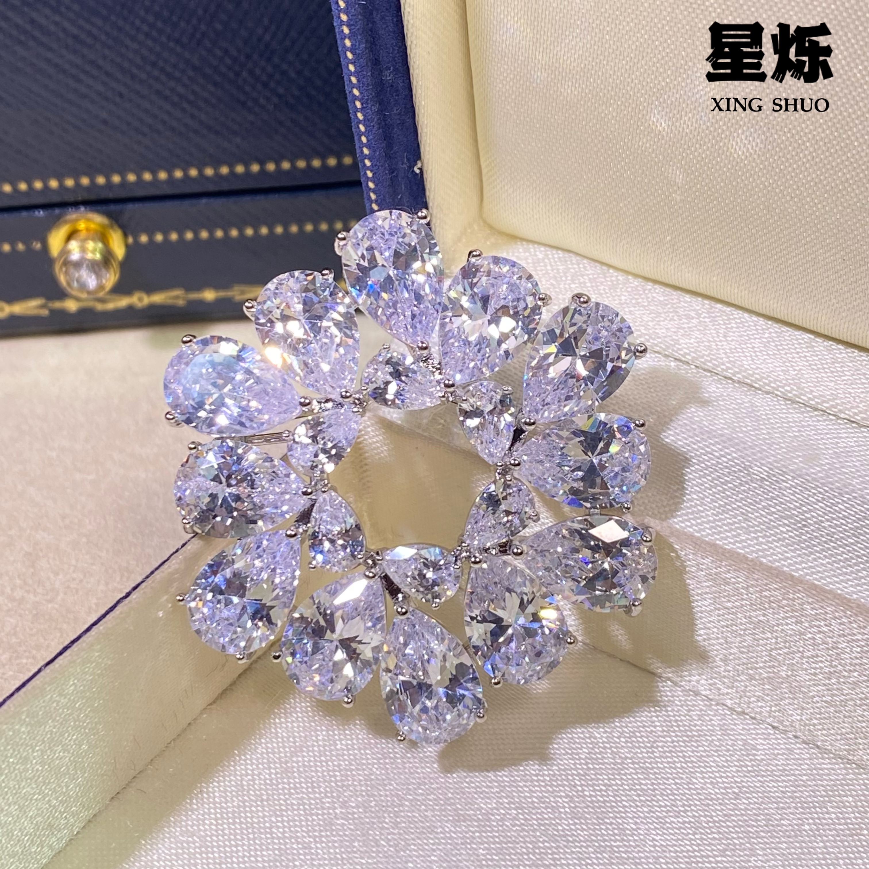 铜合金胸针 【银色圆环】轻奢时尚百搭简约设计师西装胸花精致6087