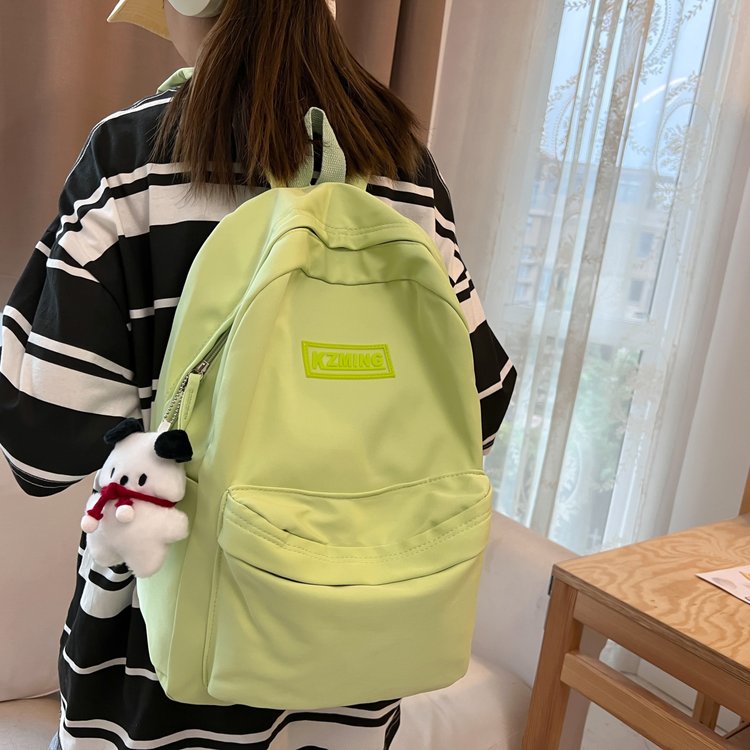 十八家少年轻便双肩背包轻松穿搭学生日用出行书包休闲