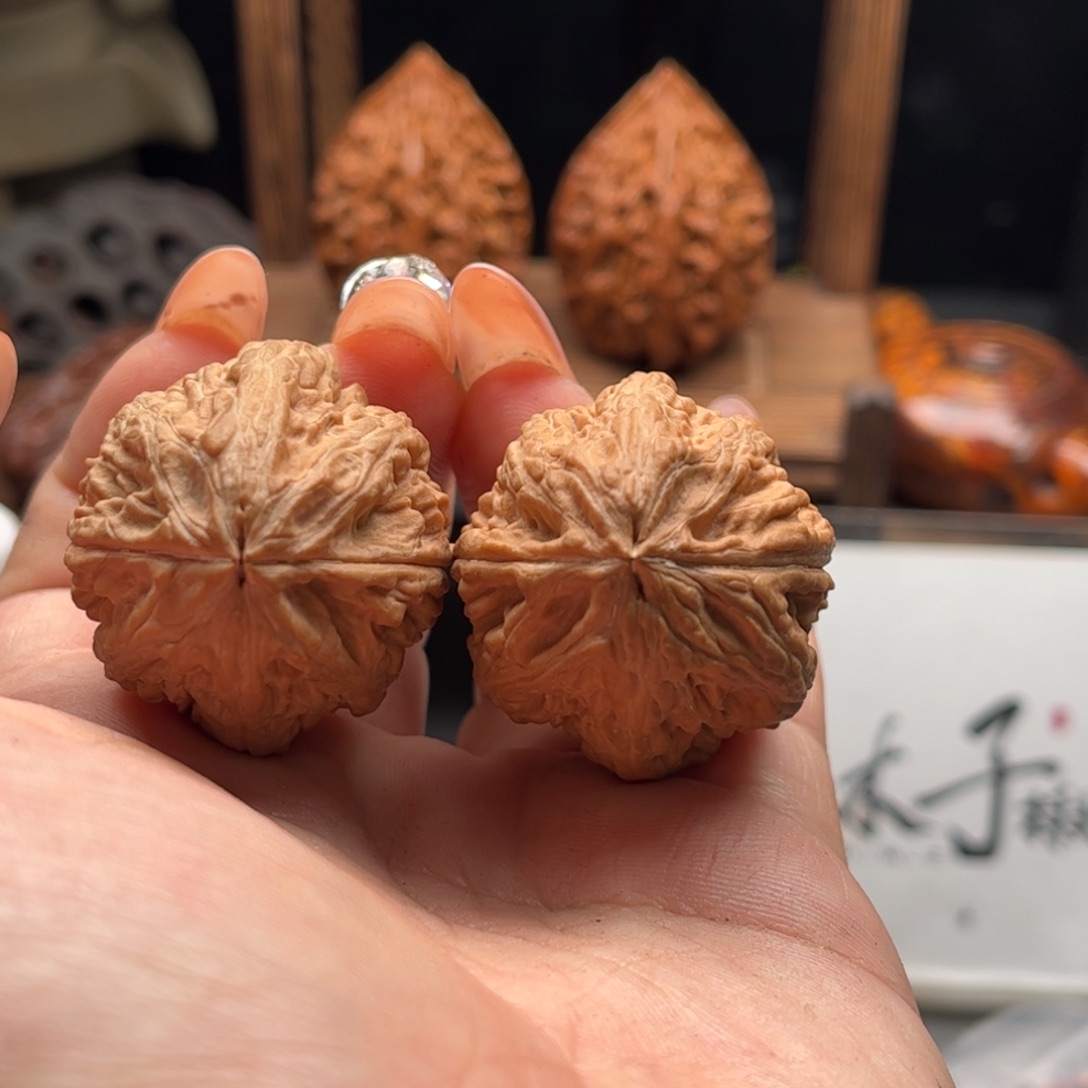 文玩核桃把件愚**石关东木子家楸大胖87