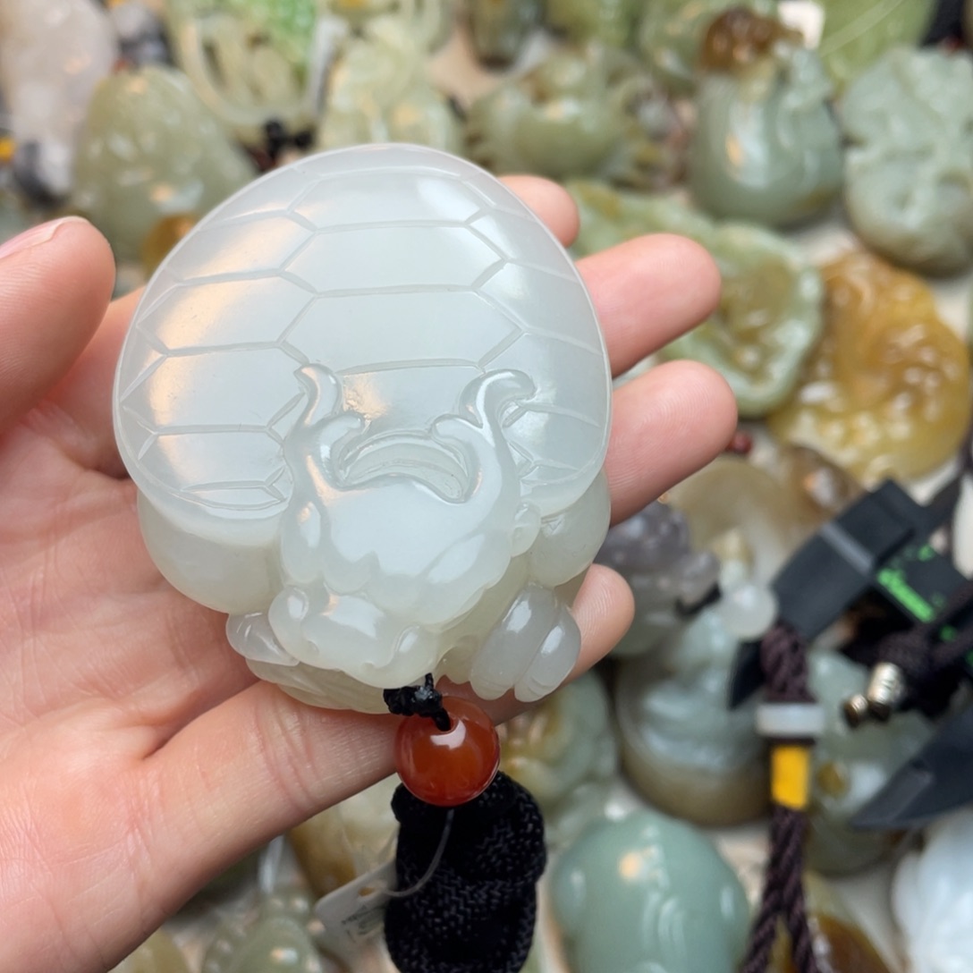 ᯤ***货和田玉未镶嵌颈饰