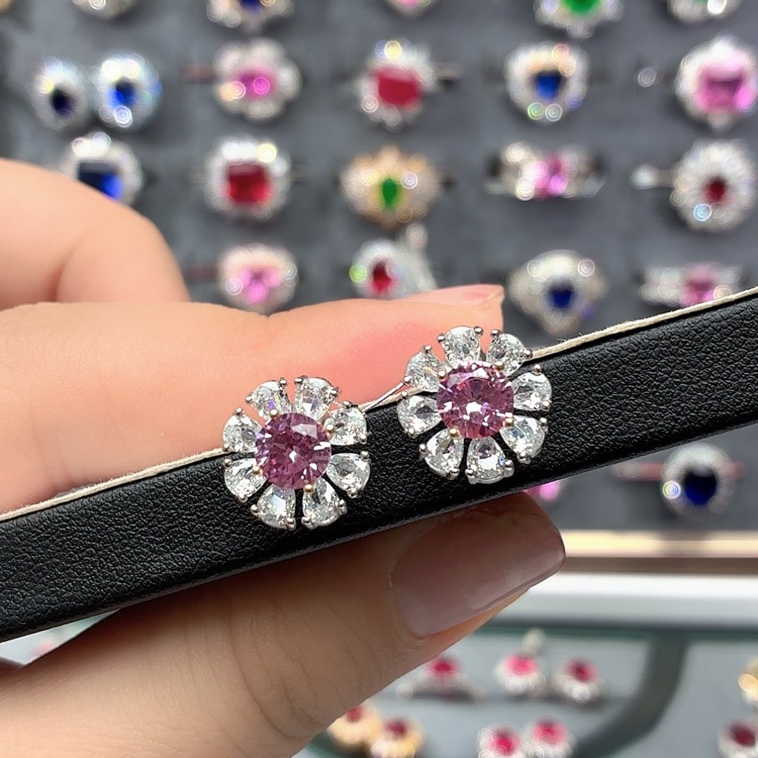 925银培育梦幻粉色蓝宝