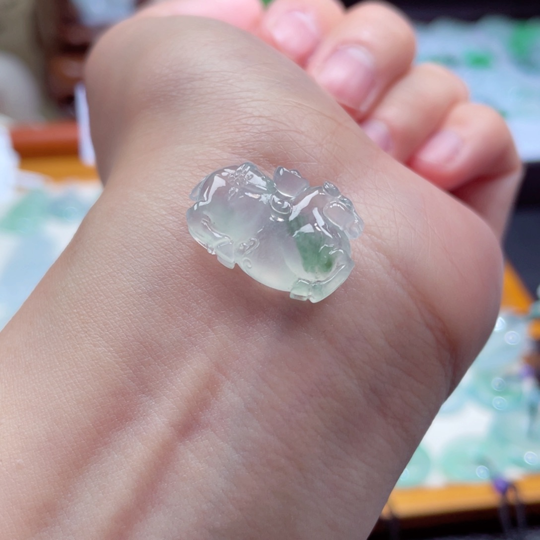 翡翠颈饰未镶嵌马