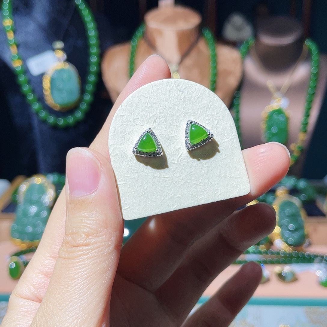 吊坠(不含链)银S925镶嵌和田玉（碧玉）