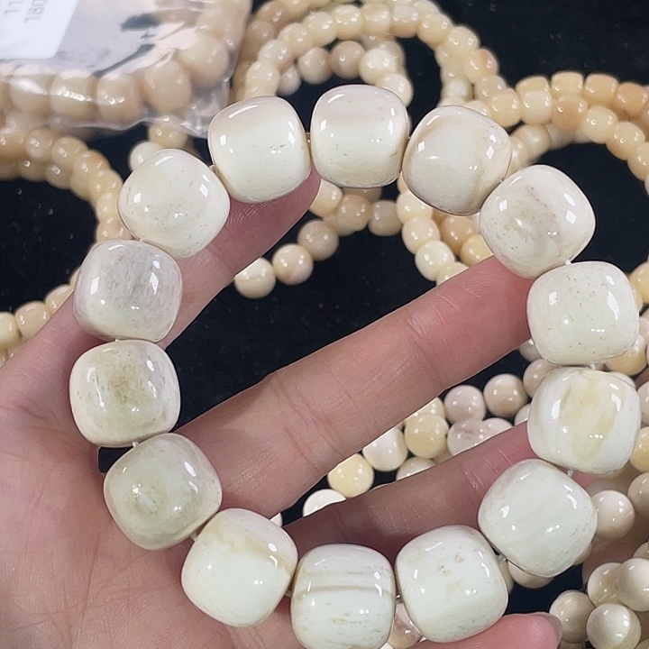 泥塑不打孔联系客服