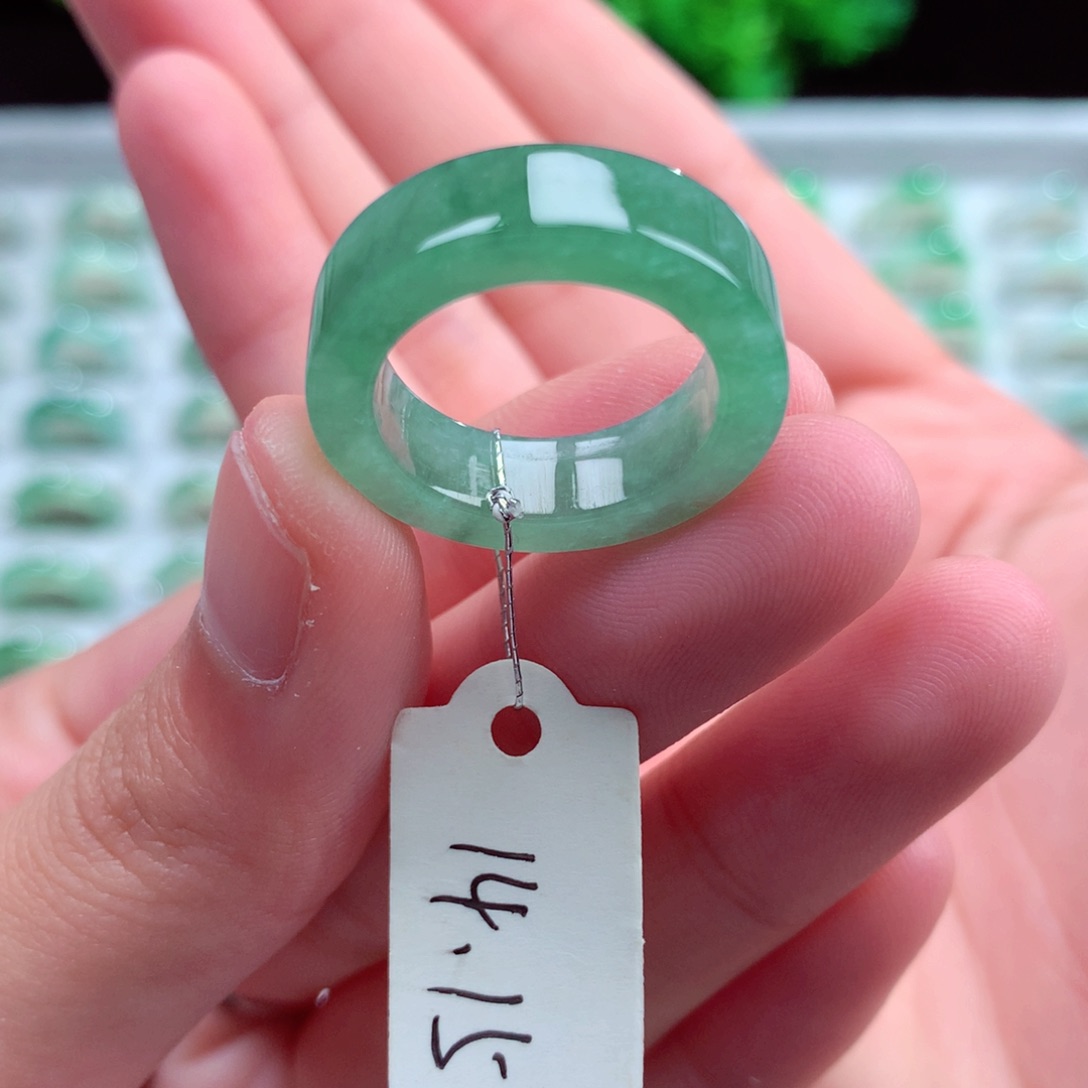 未镶嵌戒指翡翠I****R天然