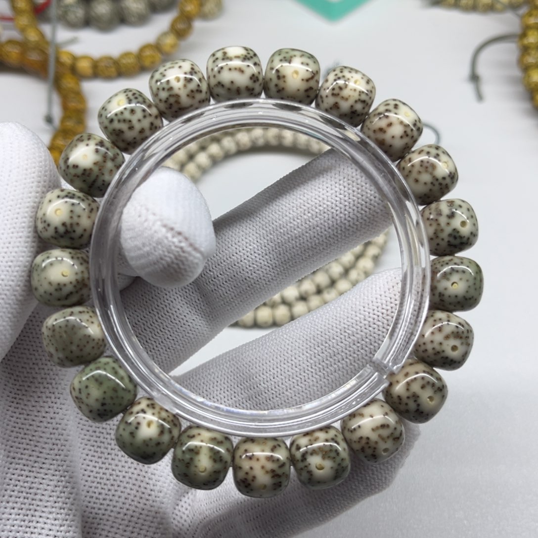 星月菩提手串A8-11