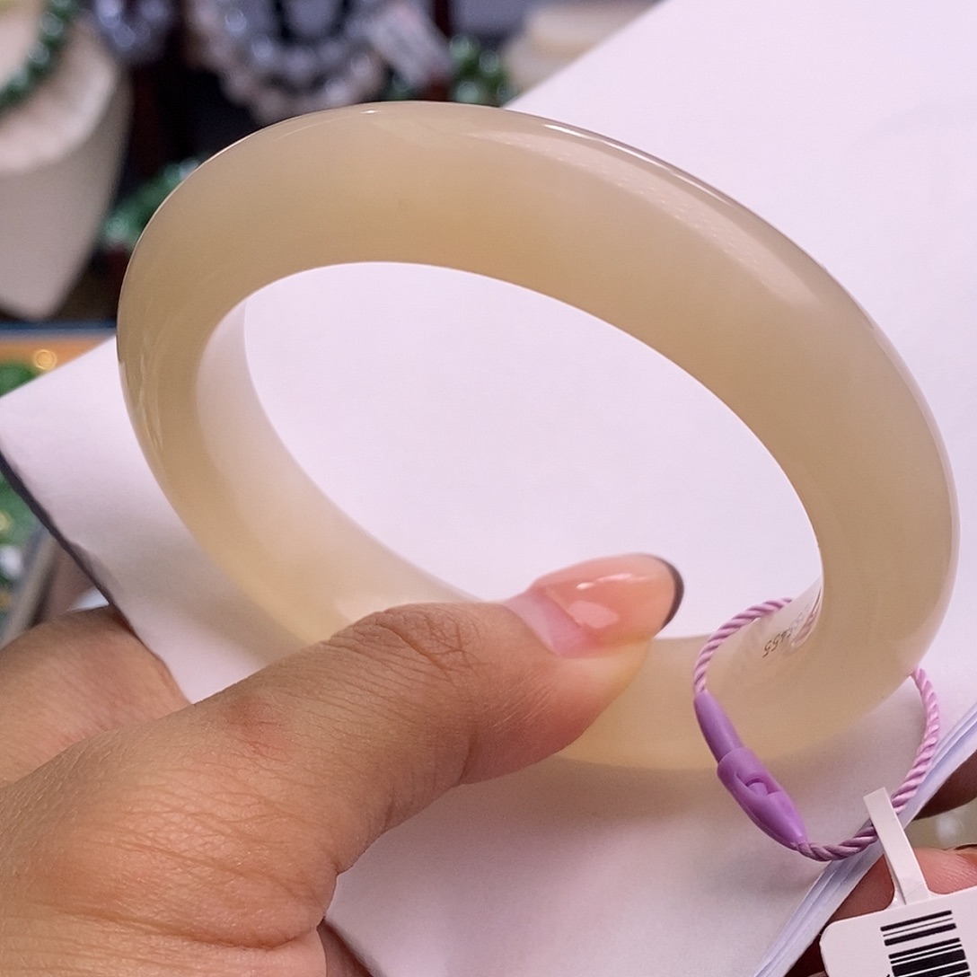 和田玉清货价毕业级浓红粉手镯55未镶嵌