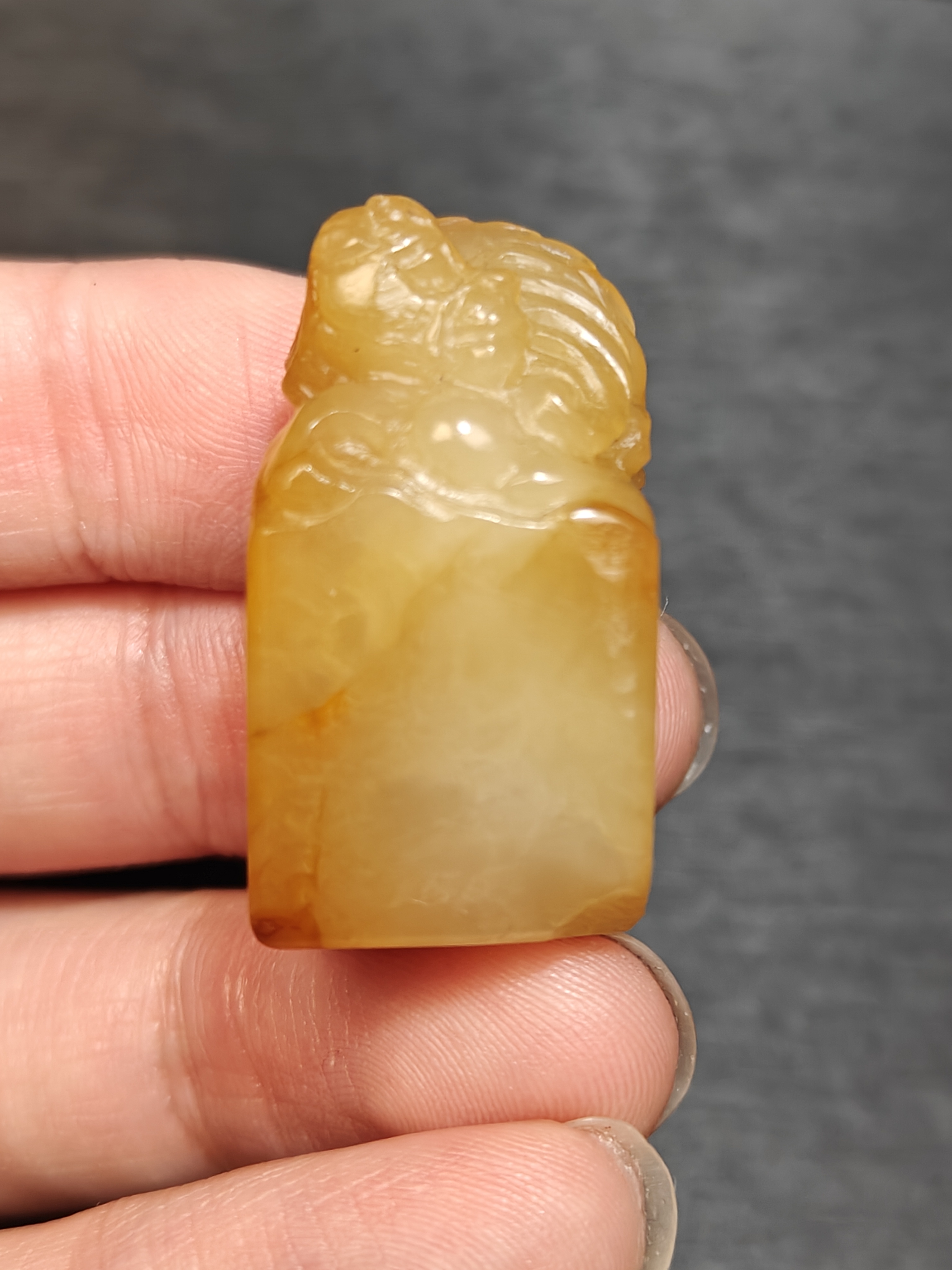 寿山石白田黄印章  独占鳌头，非常完整，可做手玩