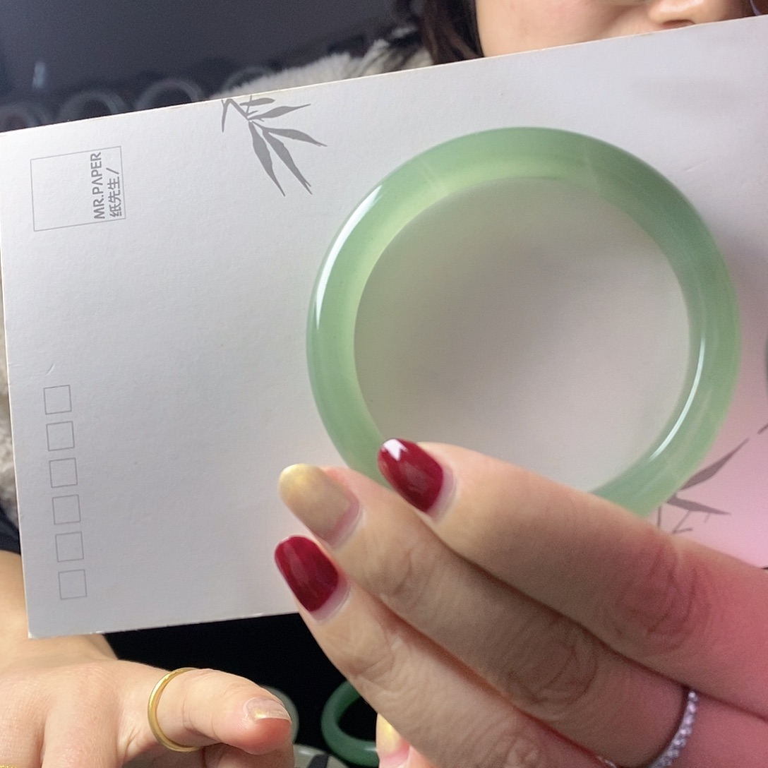 石英质玉未镶嵌手镯