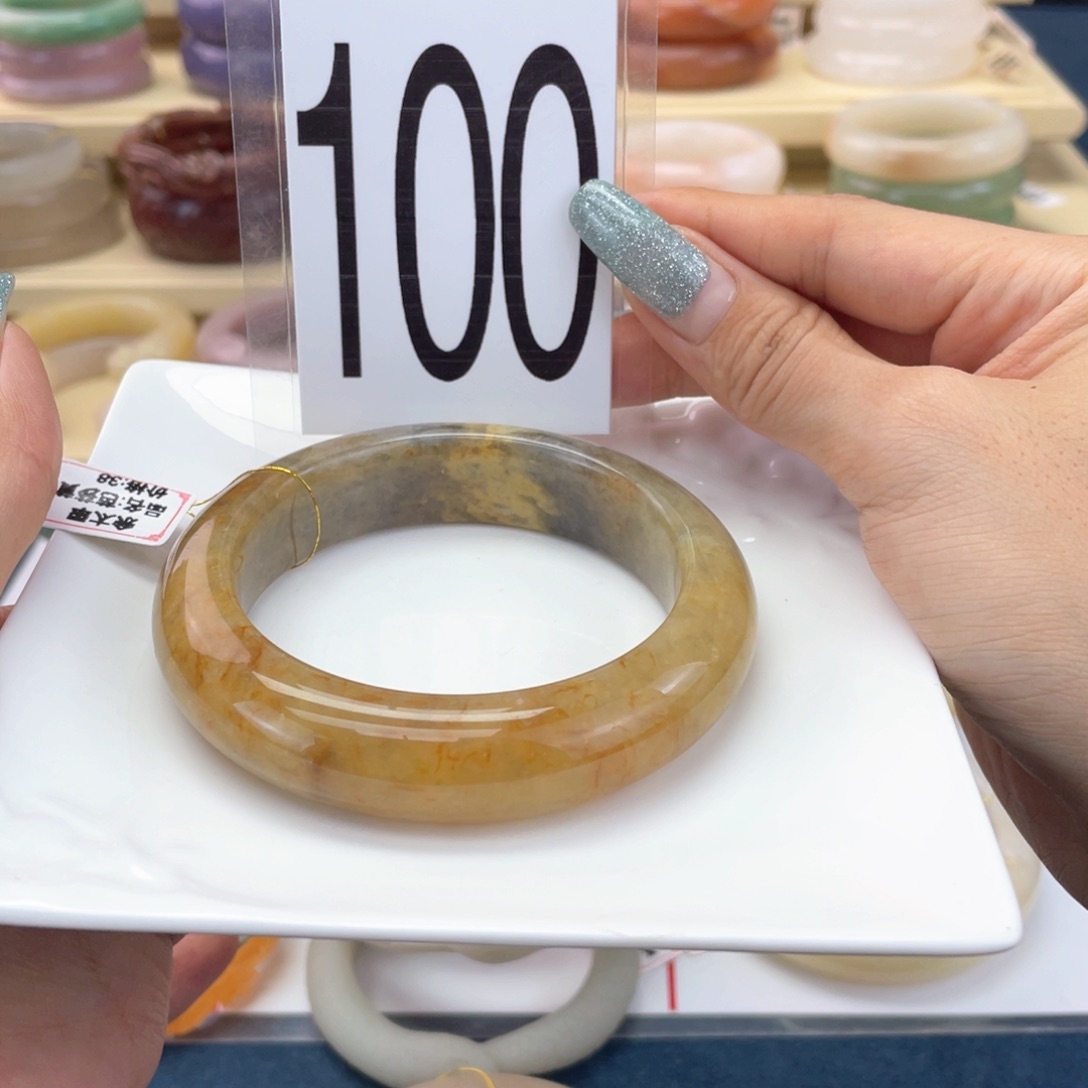 石英岩玉未镶嵌手镯