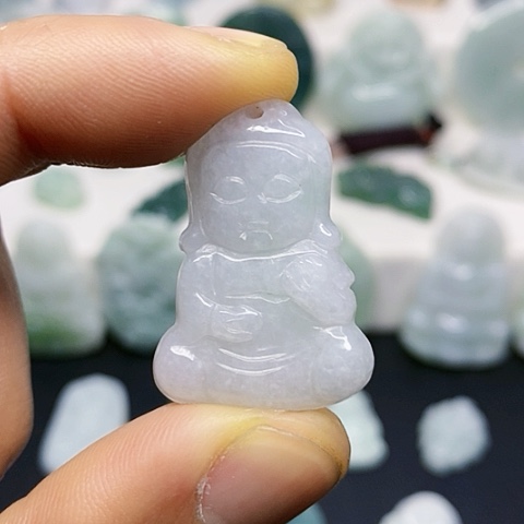 翡翠颈饰未镶嵌吊坠