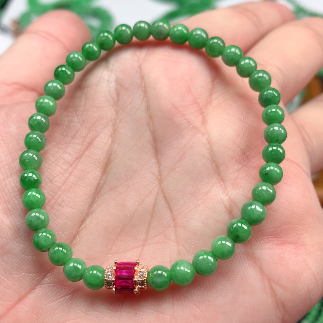 翡翠手链未镶嵌翡翠