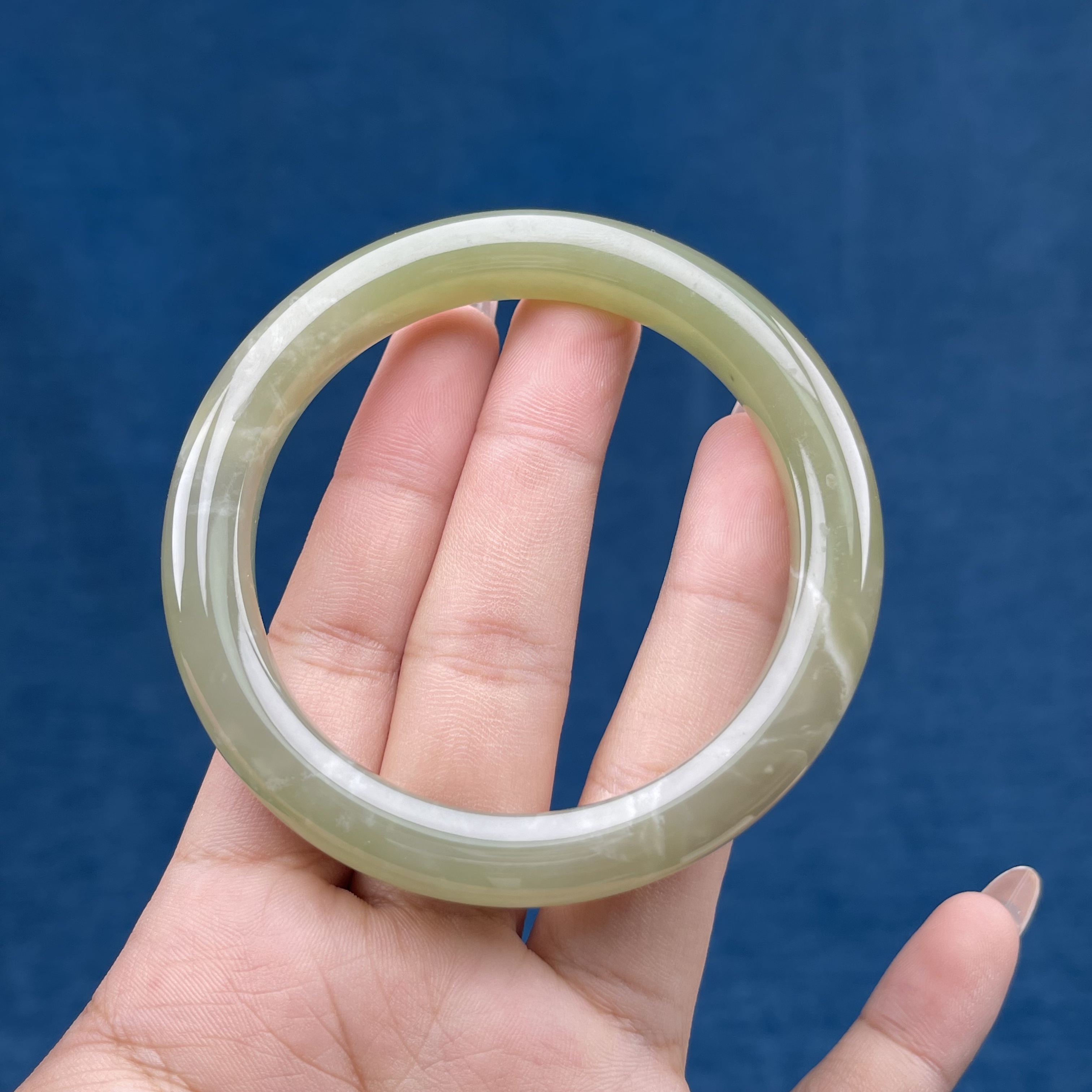 SZ122和田玉湖水飘花无暇手镯O 60.2圈口