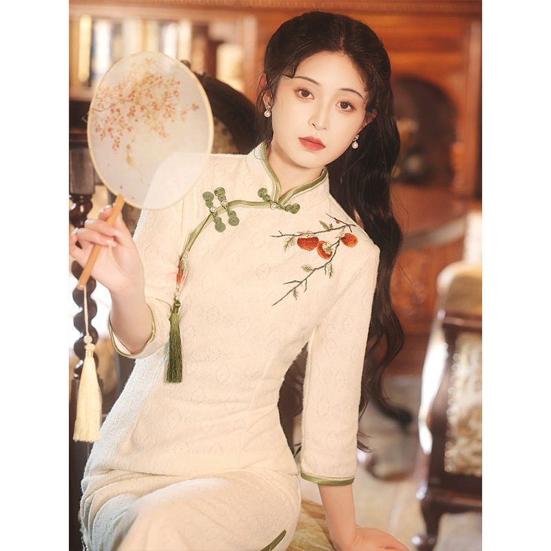 事事如意 高开衩新中式旗袍柿子刺绣白色日常可穿 国风长款长袖女