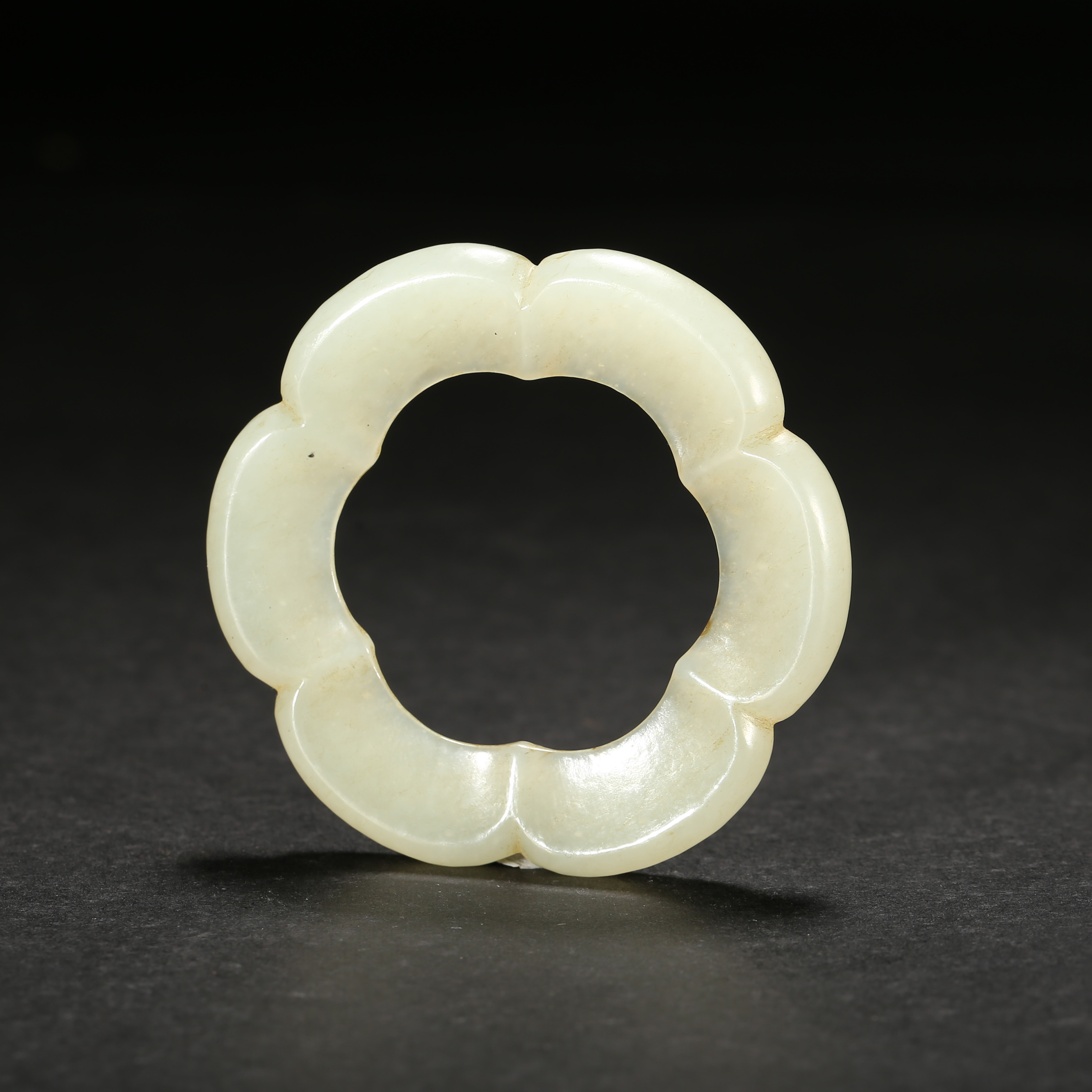 清代*白玉海棠环/07LGR0854/和田玉【北京文博】