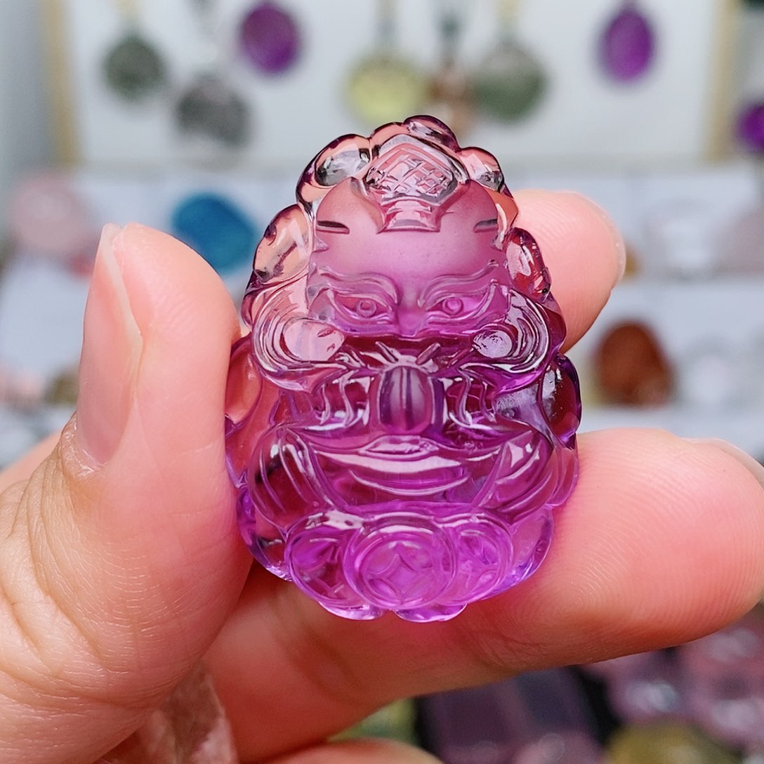 水晶吊坠(赠链)未镶嵌