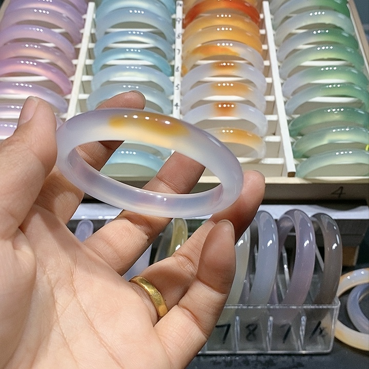 【闪购商品】玛瑙/玉髓手镯未镶嵌