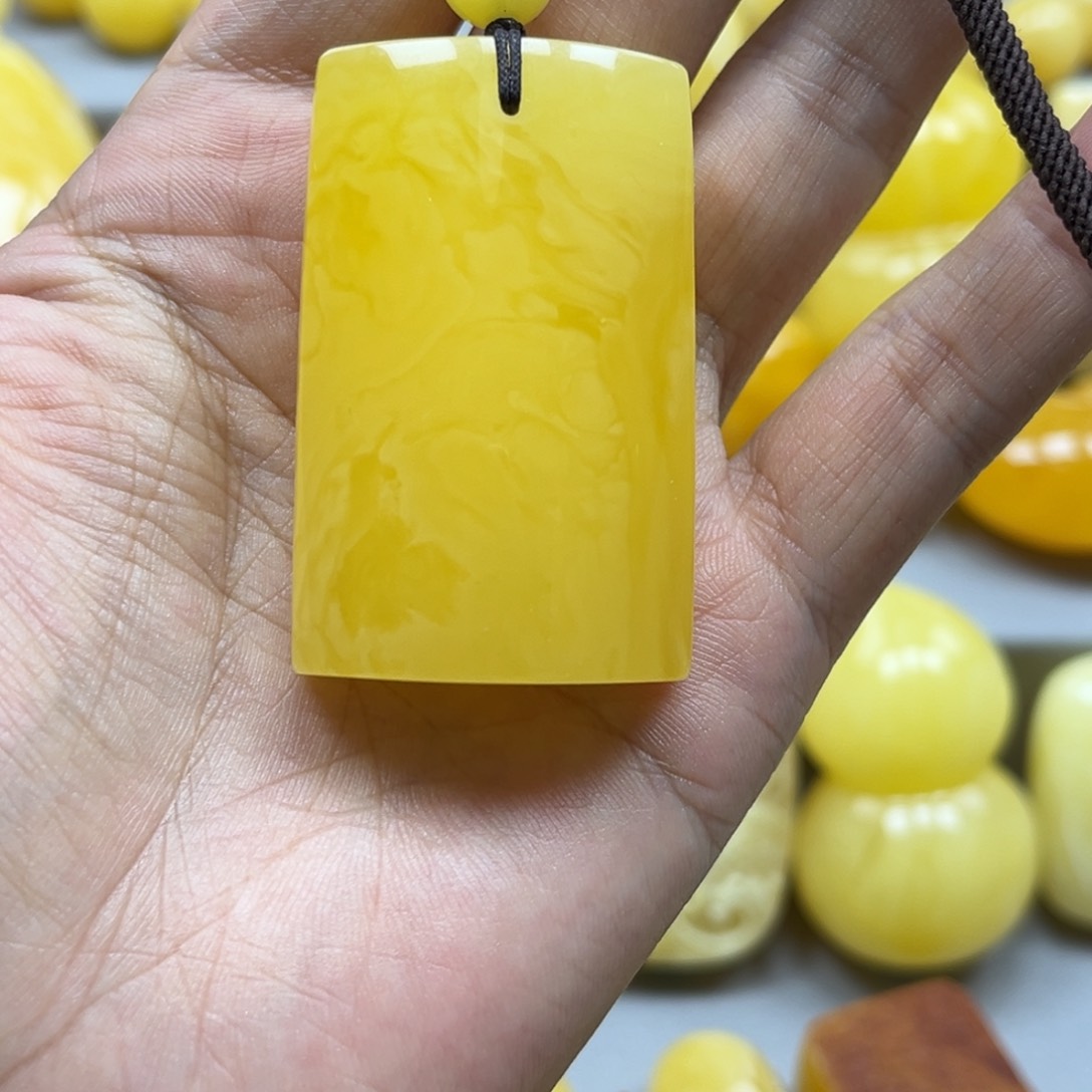 蜜蜡珠宝奇石未镶嵌