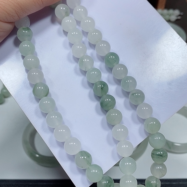 石英质玉颈饰未镶嵌