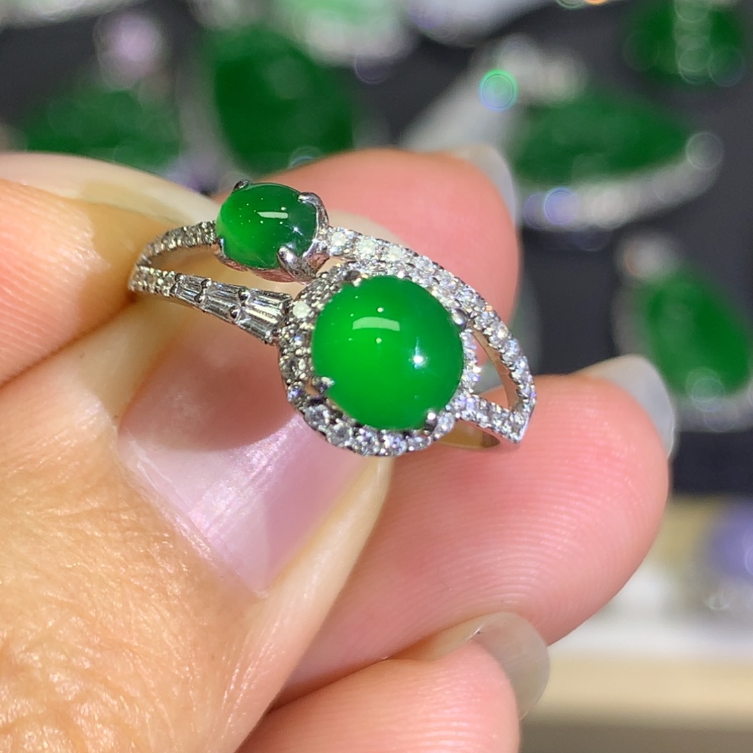 翡翠戒指18K金镶嵌8、