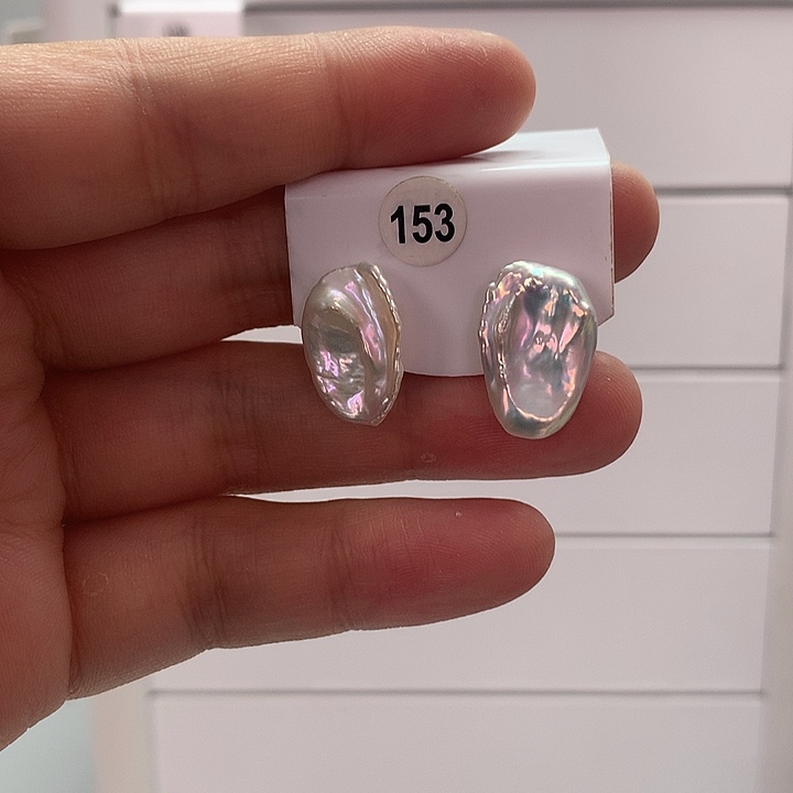 无非金属巴洛克花瓣耳饰