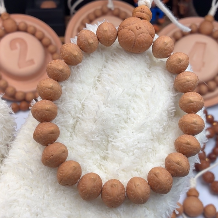 王***⁷凤眼菩提手串12.5同树实心飞碟