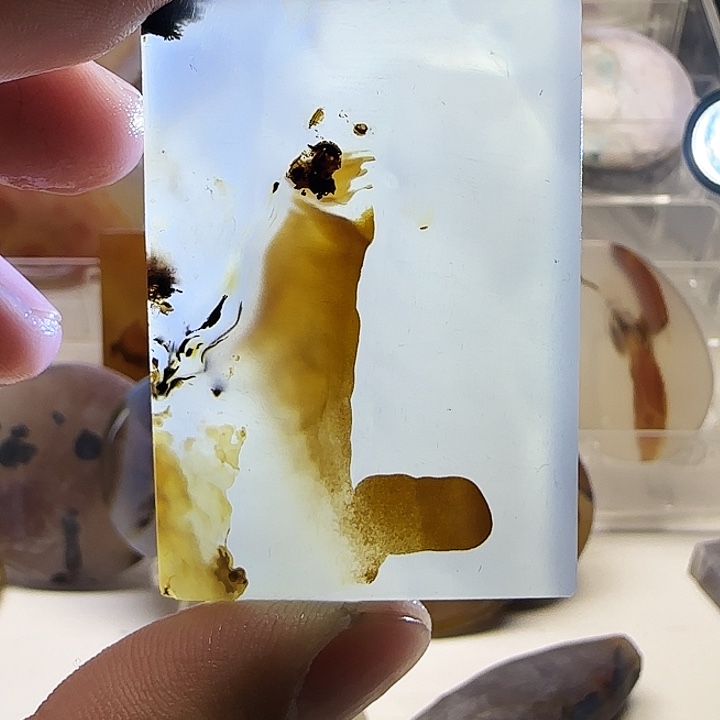 玛瑙/玉髓未镶嵌珠宝奇石