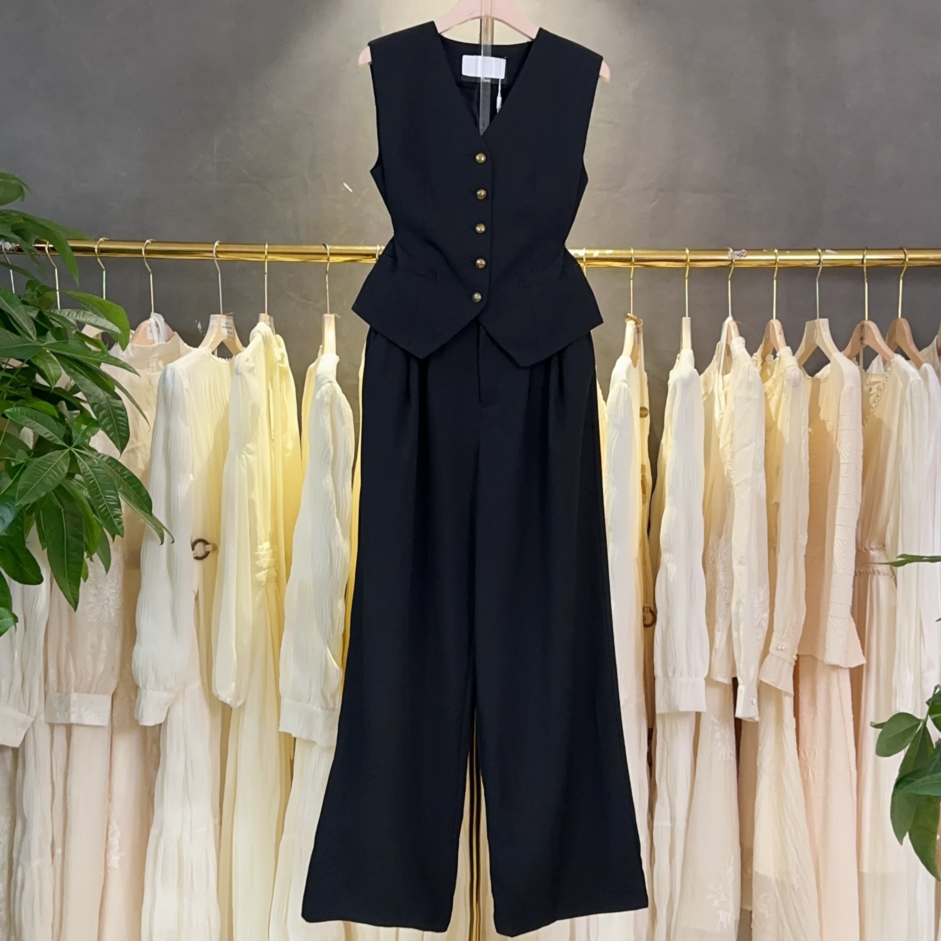 X5045 时尚套装女2025夏季新款V领马甲阔腿裤两件套