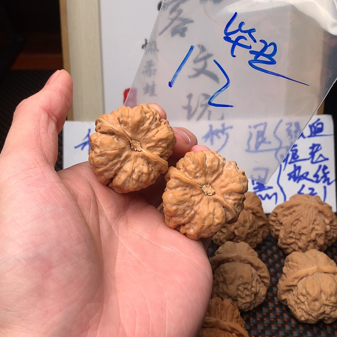 文玩核桃把件八方客文玩111111