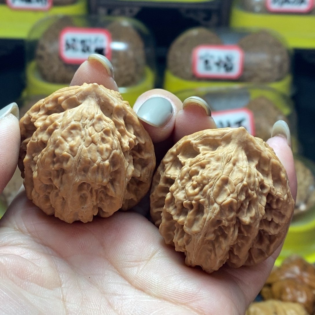 文玩核桃把件22号盘龙虎头41尺