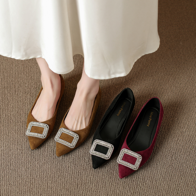 2025年秋季新款尖头水钻扣绒面平底鞋女鞋浅口单鞋百搭软底晚晚鞋