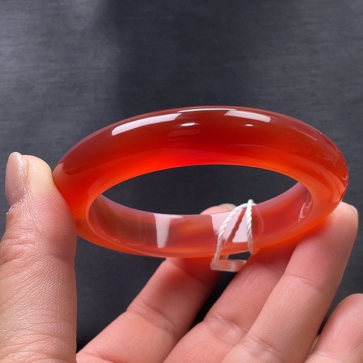 玛瑙/玉髓未镶嵌手镯56.5