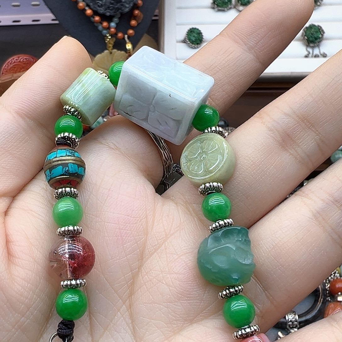 翡翠戒指未镶嵌炸