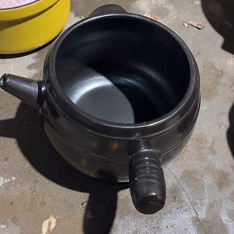 微瑕，明火，口径20厘米，高度18没有盖子，765