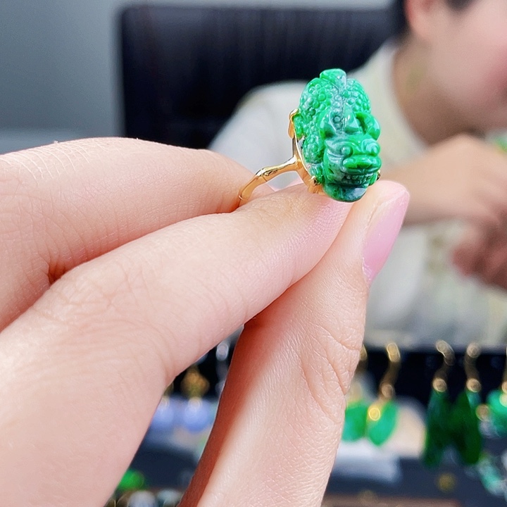 翡翠戒指银S925镶嵌饰品
