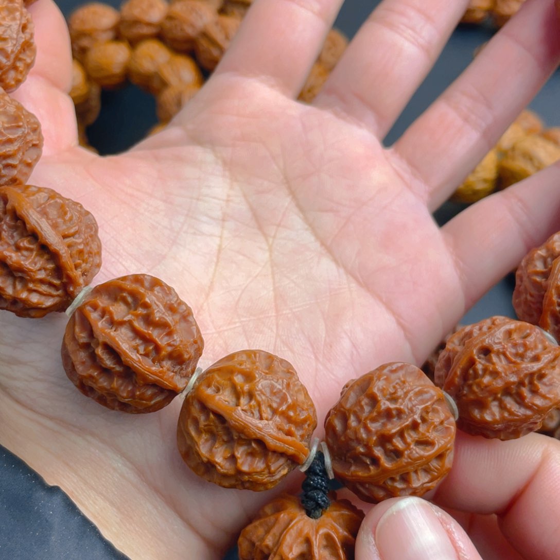 文玩核桃吊坠笙***楼野生文玩手持