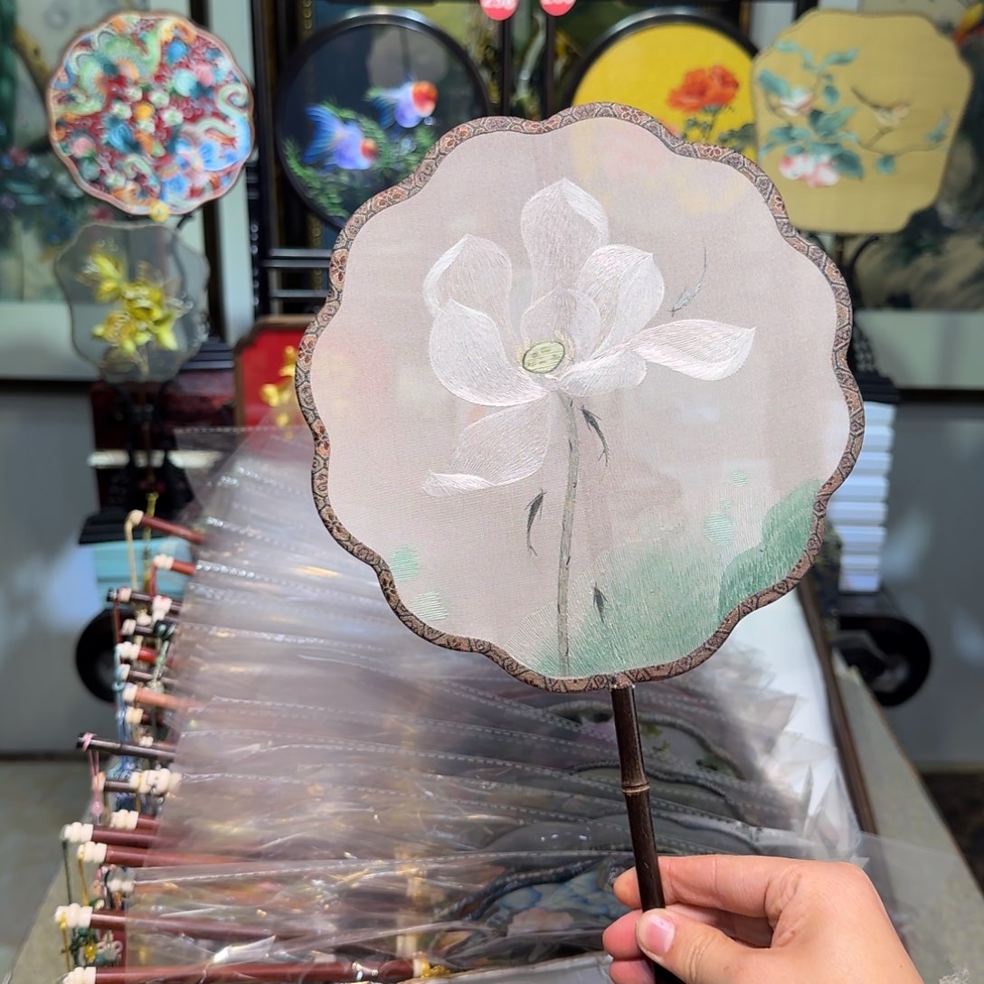 刺绣刺绣工艺精湛