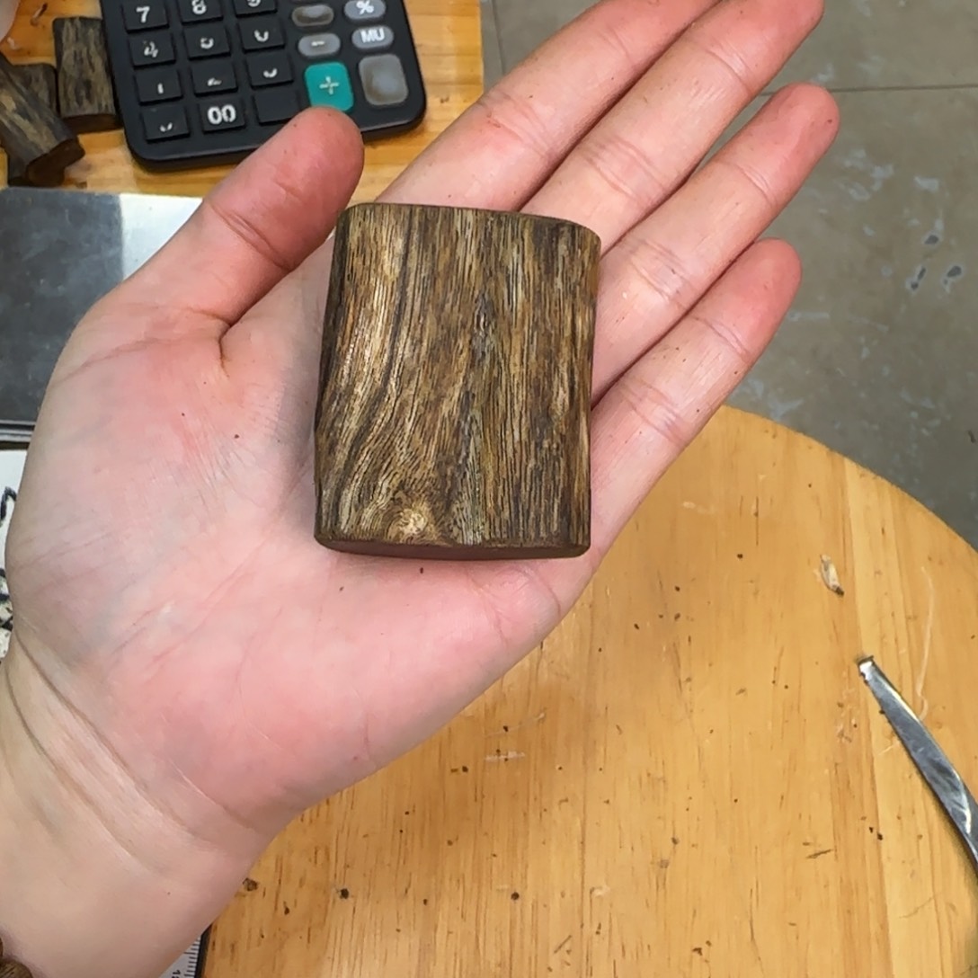 沉香吊坠素牌绿奇陆河21.5克