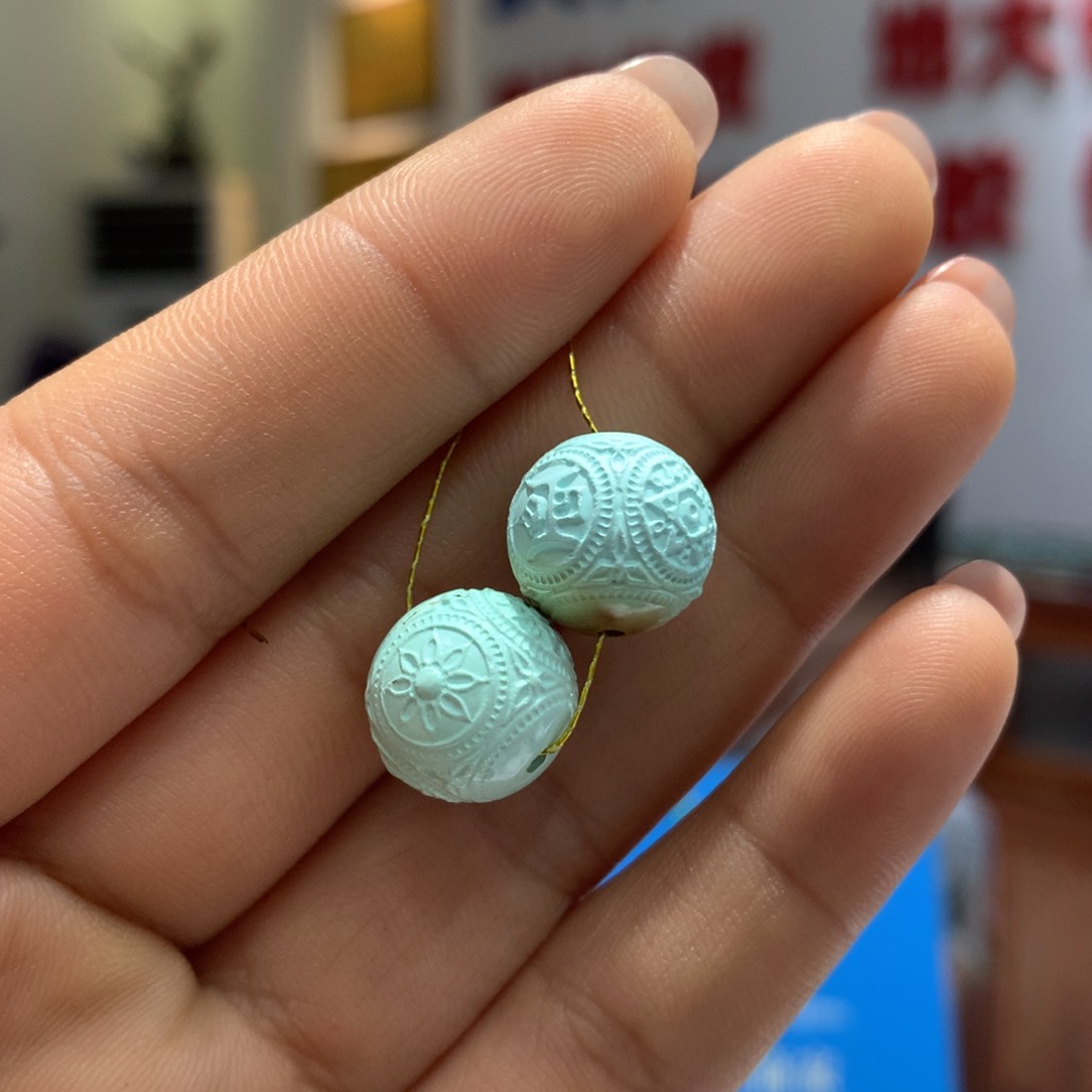 绿松石配饰未镶嵌