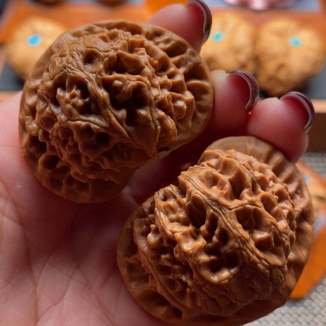 文玩核桃把件43尺寸桃心宫灯狮子头